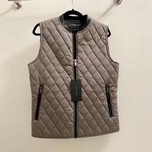 NEW Zara Men’s Puffer Vest
